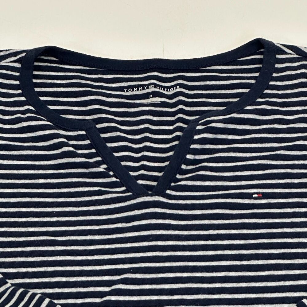 Tommy Hilfiger Women's Stripe V Neck Long Sleeve Shirt Size Medium